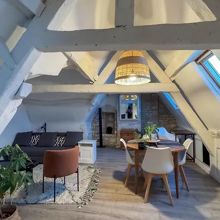 Luna Apartment *