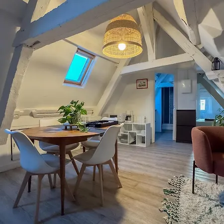 Luna Apartment *